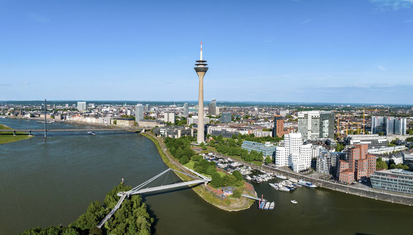 bltb028508bc37ba852-deutschland-duesseldorf-skyline-g-1495112043.jpg deutschland-duesseldorf-skyline-g-1495112043.jpg