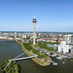 deutschland-duesseldorf-skyline-g-1495112043.jpg