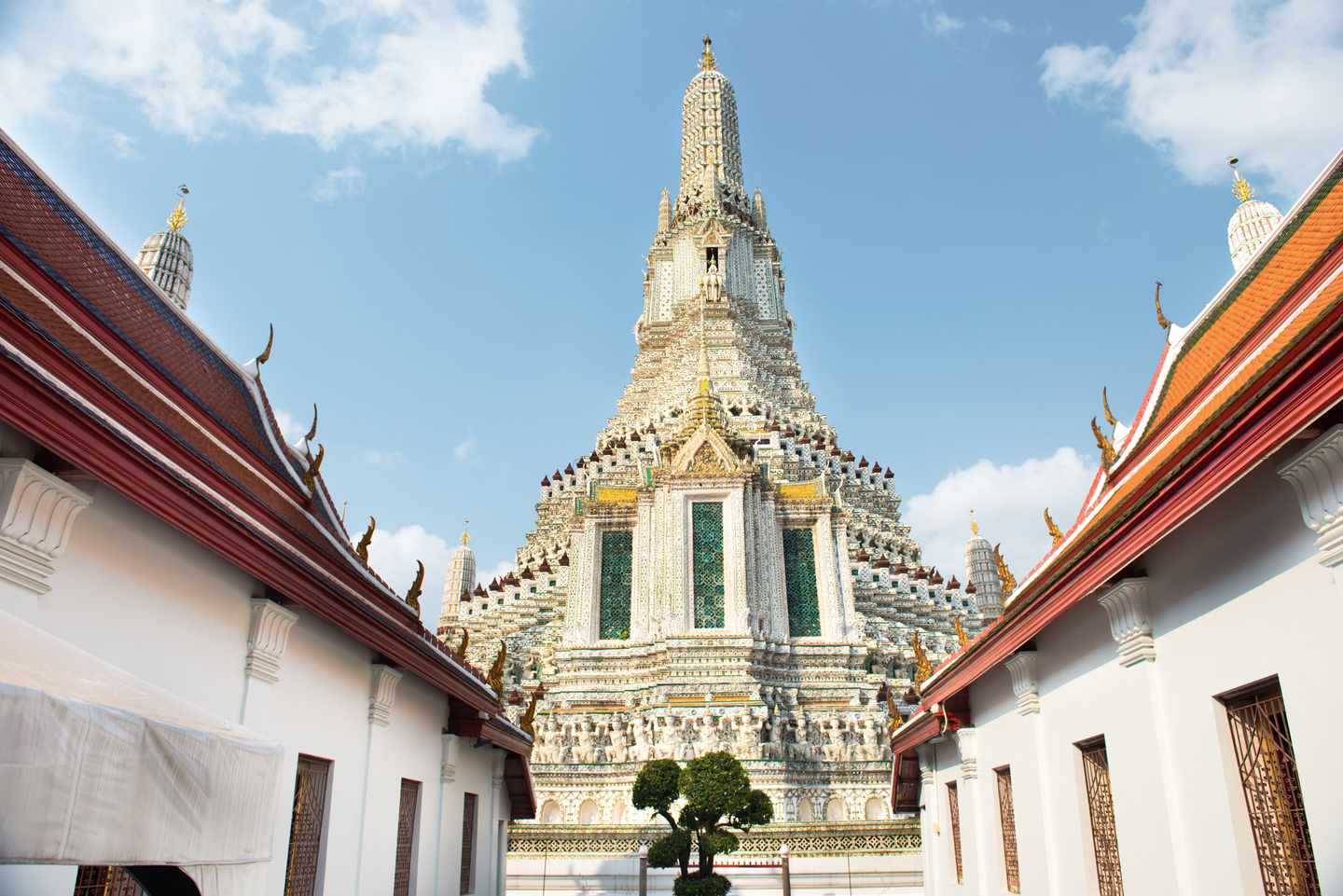 bltc9b444017cad0b16-thailand-bangkok-wat-arun-tempel-im-Detail-g-1414363735.jpg Wat-Arun-Tempel während des Bangkok-Urlaubs