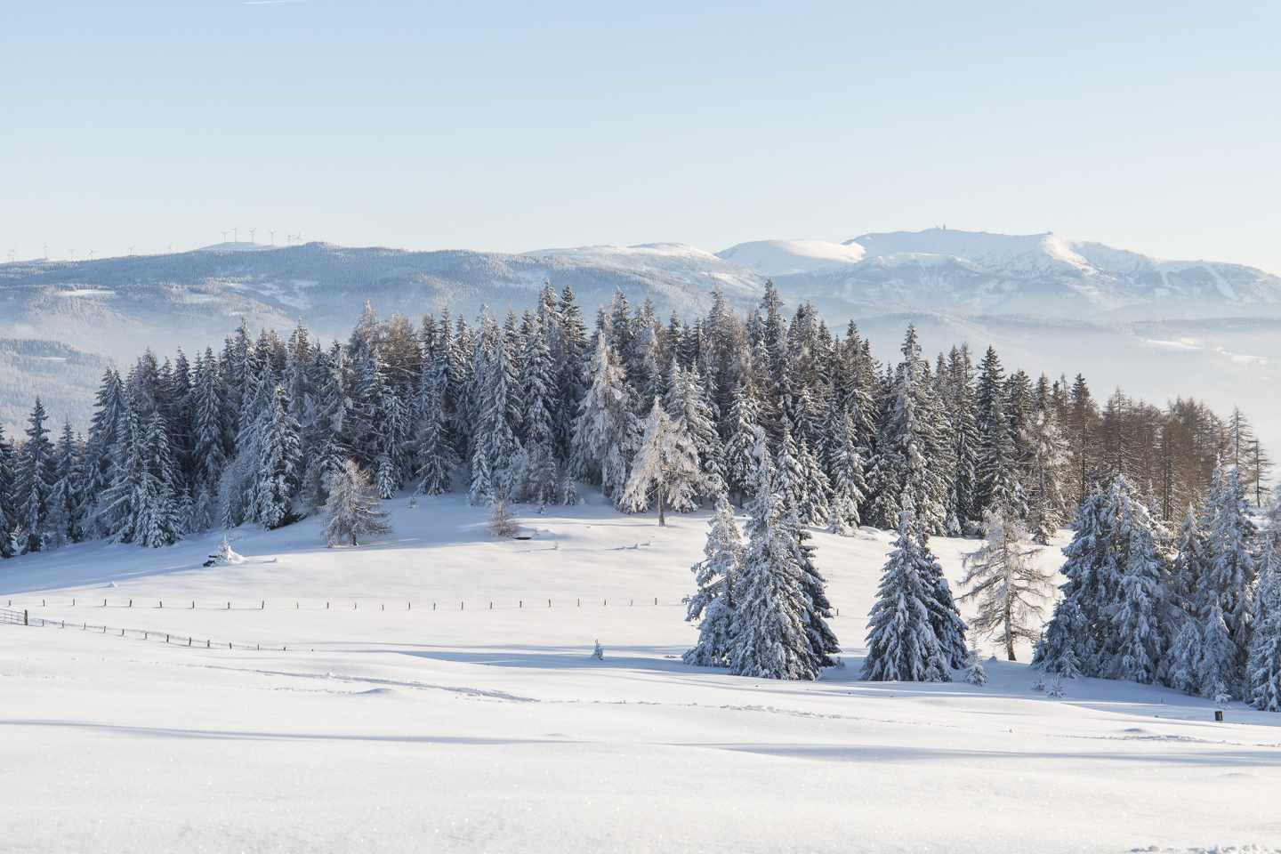 österreich-berggebiet-im-schnee-g-1464961657_bearbeitet.jpg