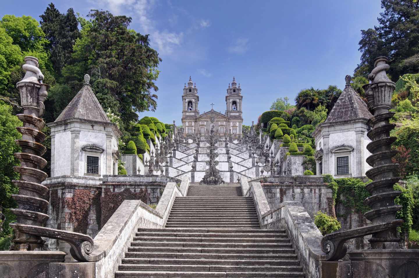 Portugal-Braga-Kirche-Bom-Jesus-g-178875701.jpg