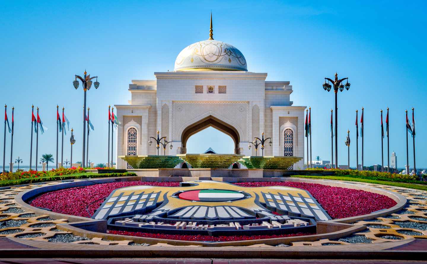 vae-abu-dhabi-praesidentenpalast-g-918470586.jpg
