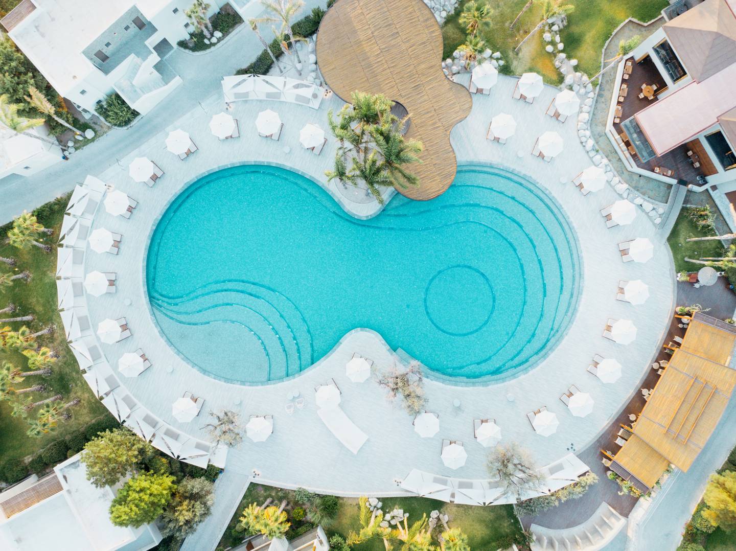 DJI_0508Rhodos-Sentido-Port-Royal-135419-outsideview-drone-c10--2.jpg