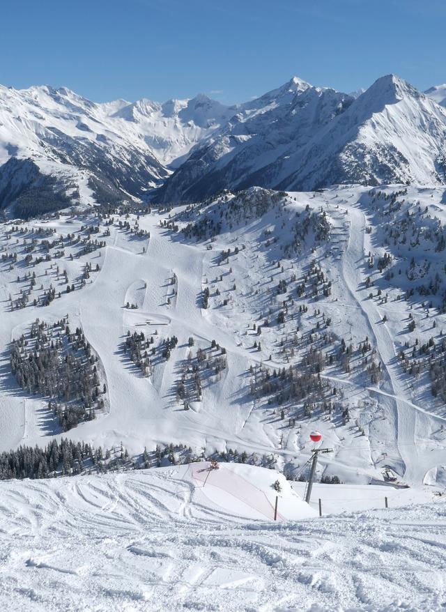 Alle Hotels entdecken Skiurlaub in Österreich - Schneelandschaft im Zillertal