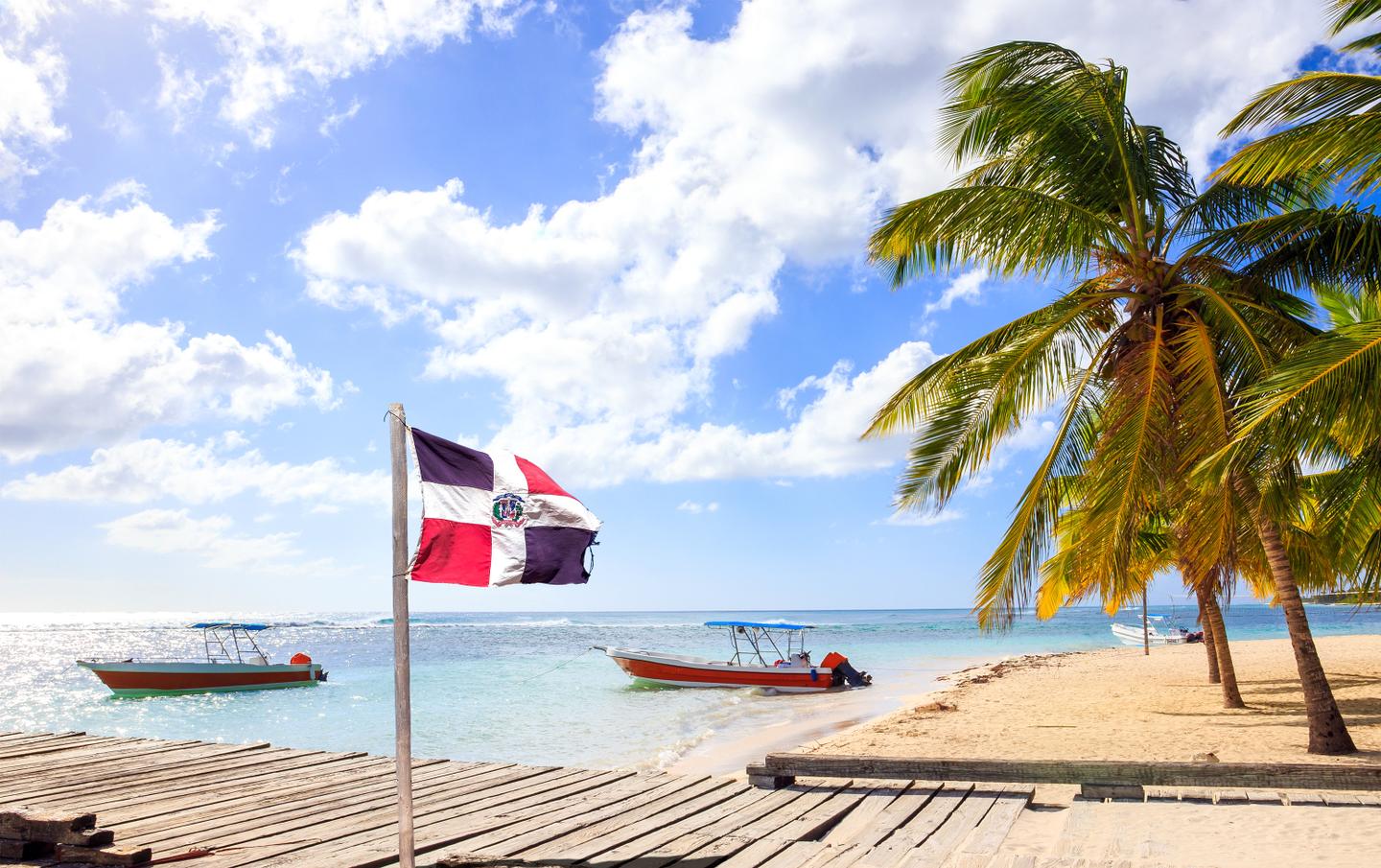 karibik-dominikanische-republik-saona-strand-g-504045298.jpg