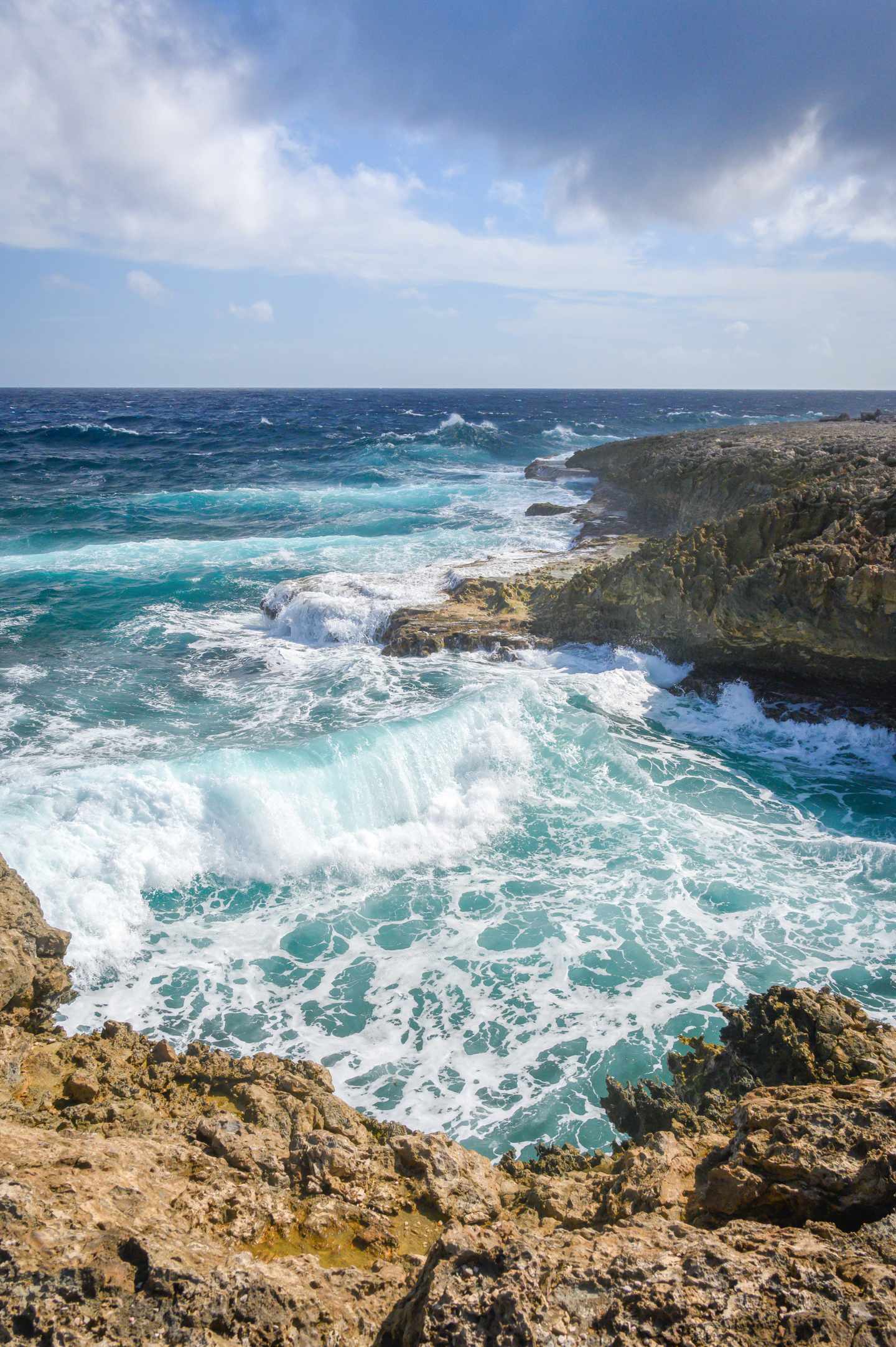 GettyImages-2265007669.jpg Küste des Shete Boka National Parks an der Nordküste von Curaçao.