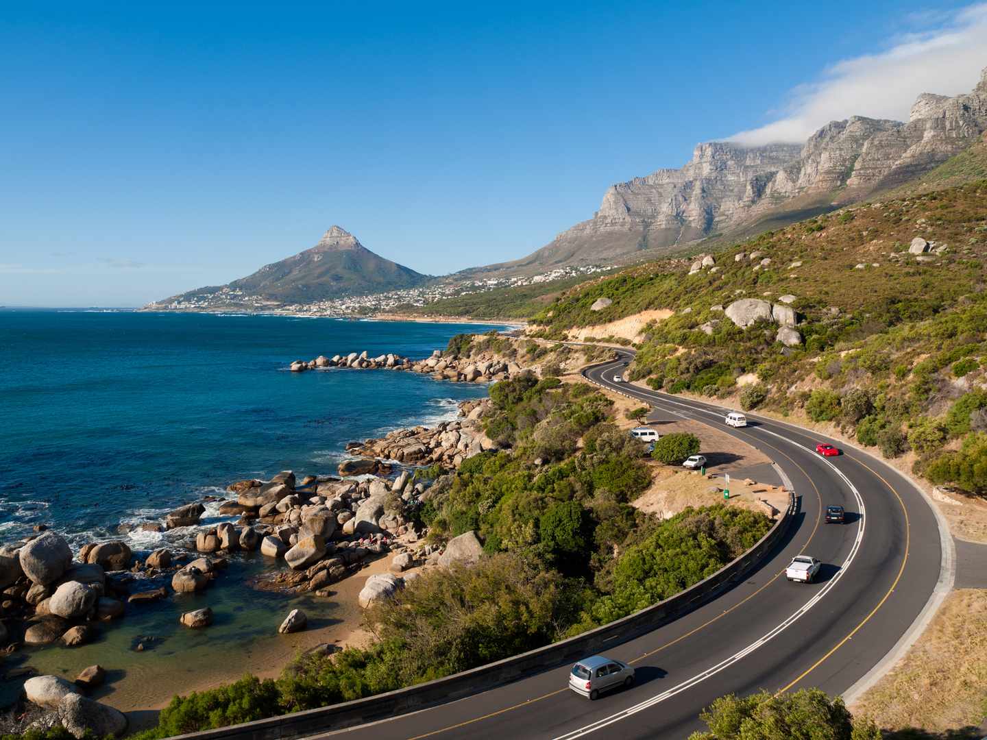 suedafrika-garden-route-autobahn-küstenblick-DERTOUR-g-154926644.jpg