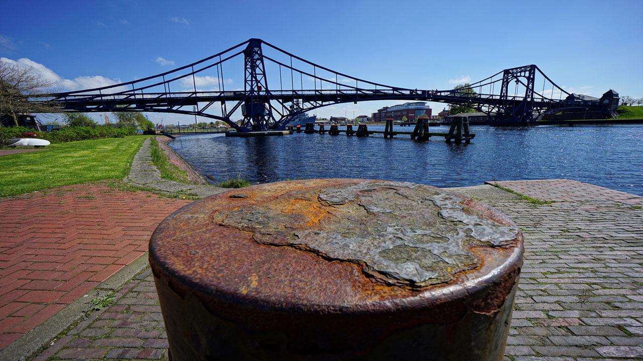 wilhelmshaven-kaiser-wilhelm-bruecke-t-827096232.jpg