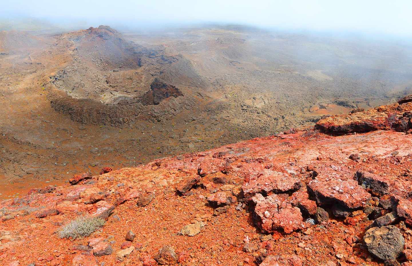 la-reunion-piton-de-la-fournaise-t-506919064.jpg