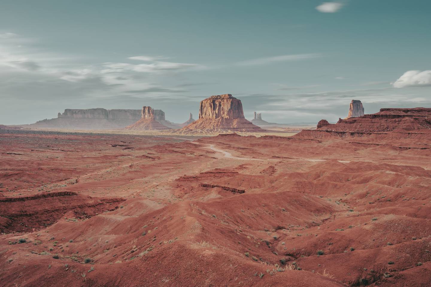 usa-arizona-monument-valley-g-1162401819.jpg