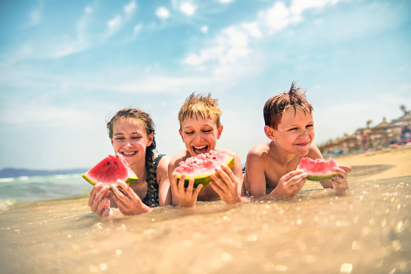 familienurlaub-strand-kinder-1049488300-6.jpg