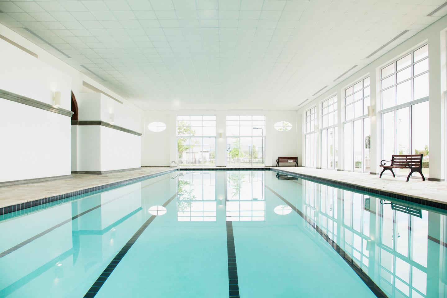 hotel-mit-pool-bodensee-g-147205613.jpg