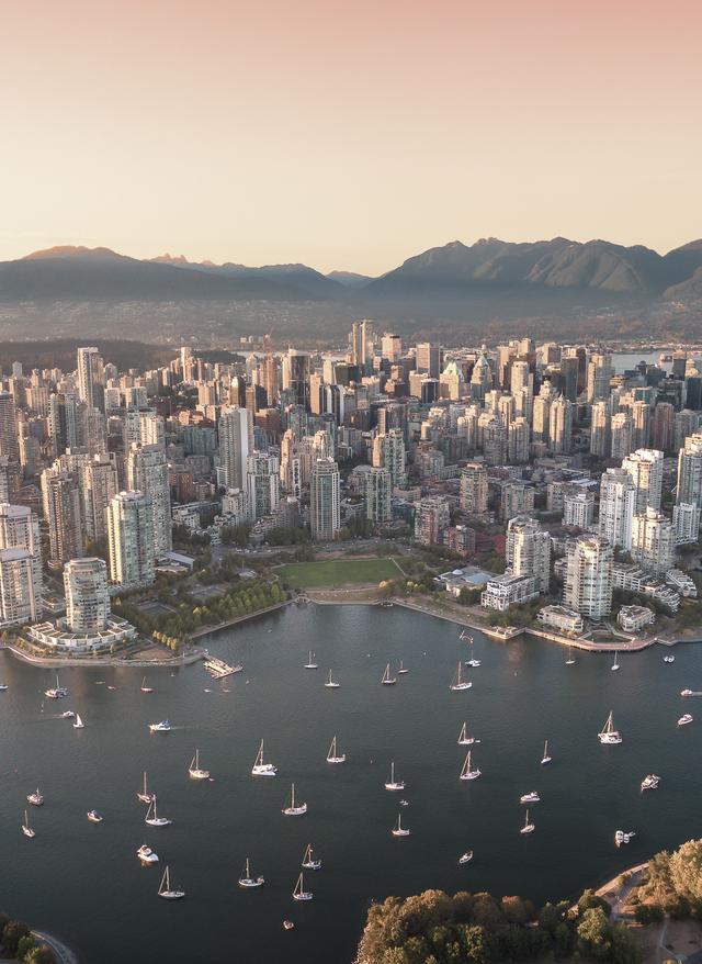 Vancouver Urlaub kanada-british-columbia-vancouver-skyline-lufaufnahme-sonnenaufgang-g-1453719521.jpg
