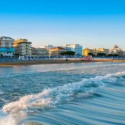 italien-venetien-lido-di-jesolo-strand-klein-g-1089262990.jpg