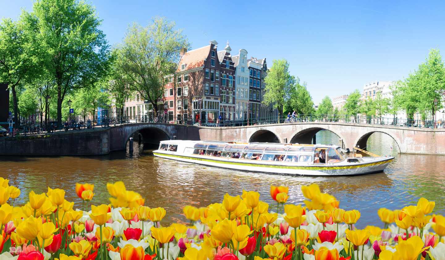 niederlande-amsterdam-grachtenfahrt-g-2065845475.jpg