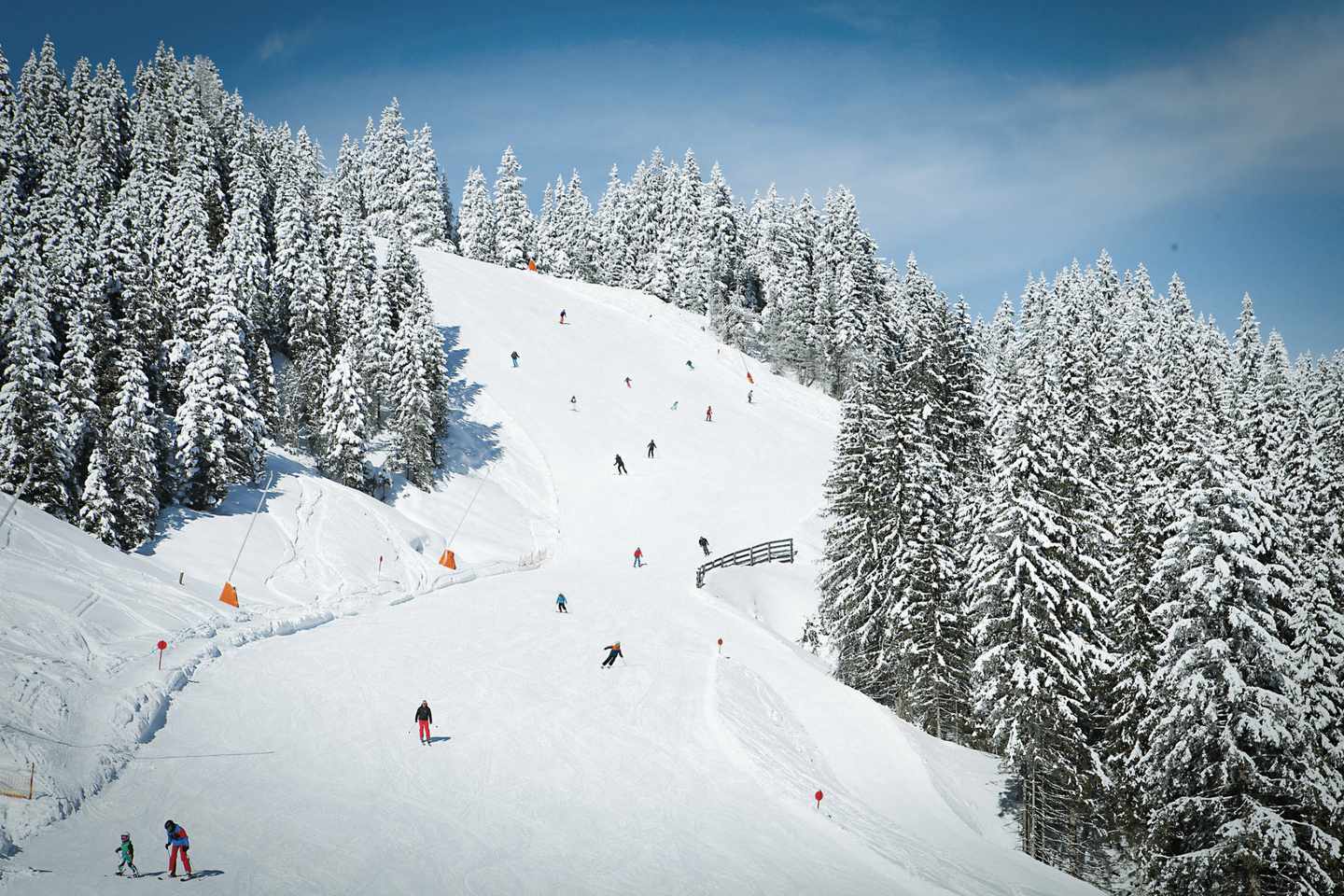oesterreich-skiurlaub-kitzbuehel-skipiste-g-916811020.jpg