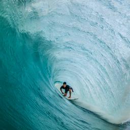 hawaii-oahu-north-shore-surfen-g-483099169.jpg