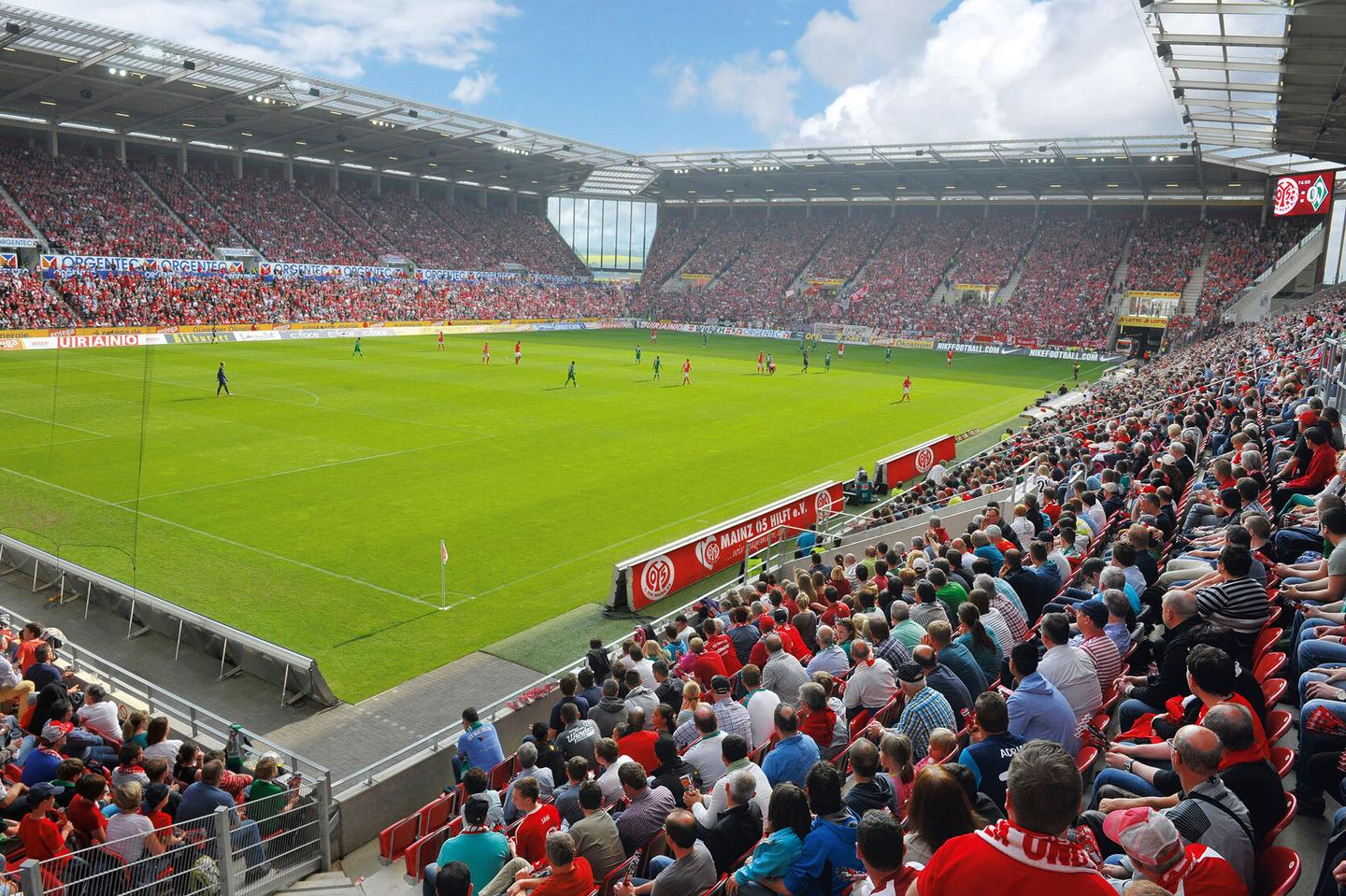 fussball-stadion-mainz-f.jpg