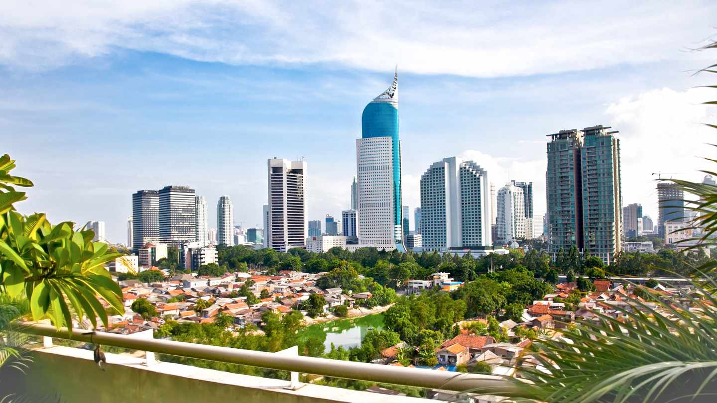 indonesien-jakarta-mit-wolkenkratzern-g-178589538.jpg