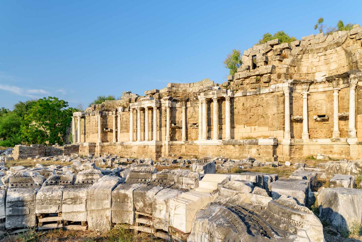 tuerkei-side-nymphaeum-g-1399700103.jpg