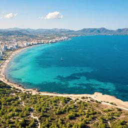 spanien-mallorca-cala-millor-strand-luftaufnahme-s-529661-AdobeStock-398844559.jpeg
