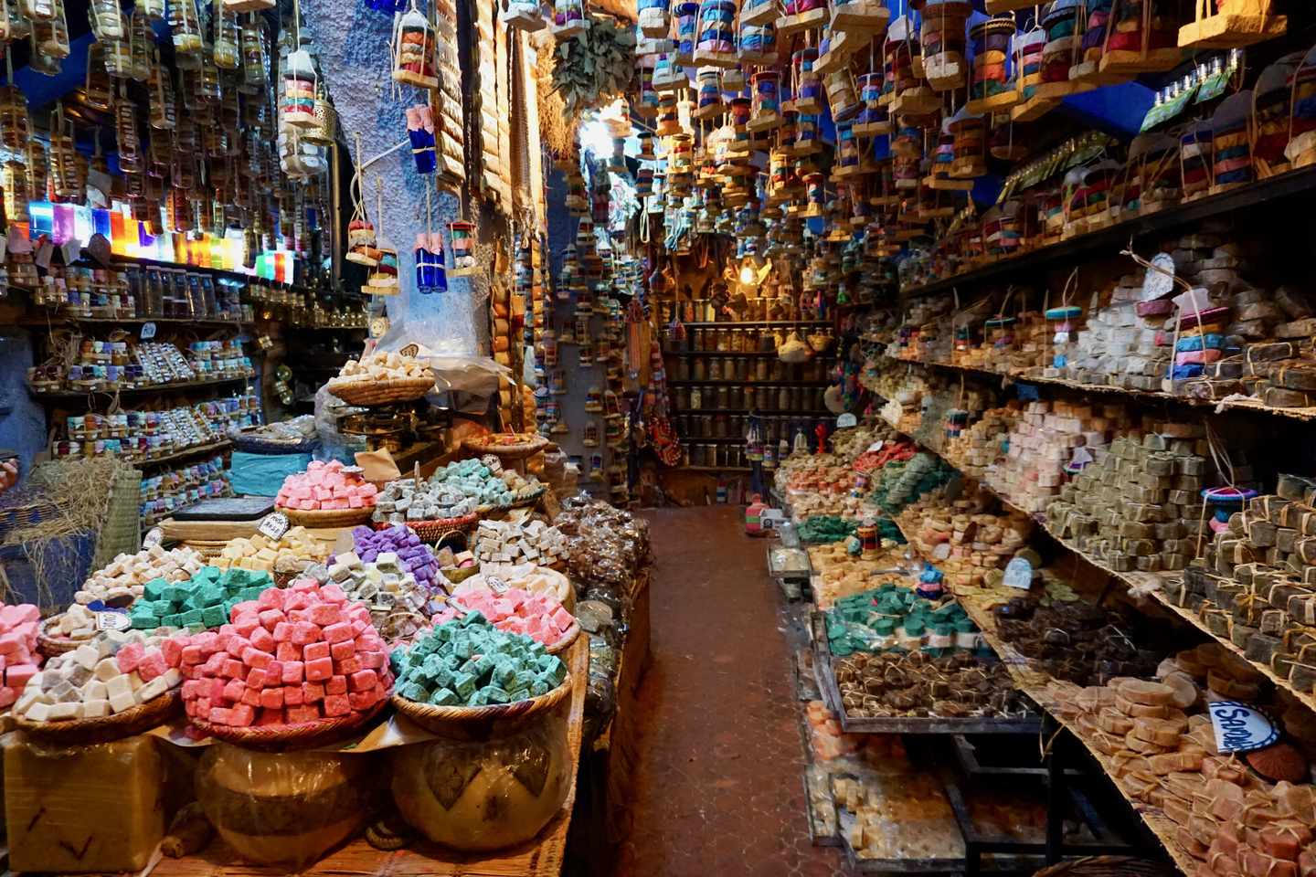 marokko-souk-marktstand-klein-g-1125182412.jpg