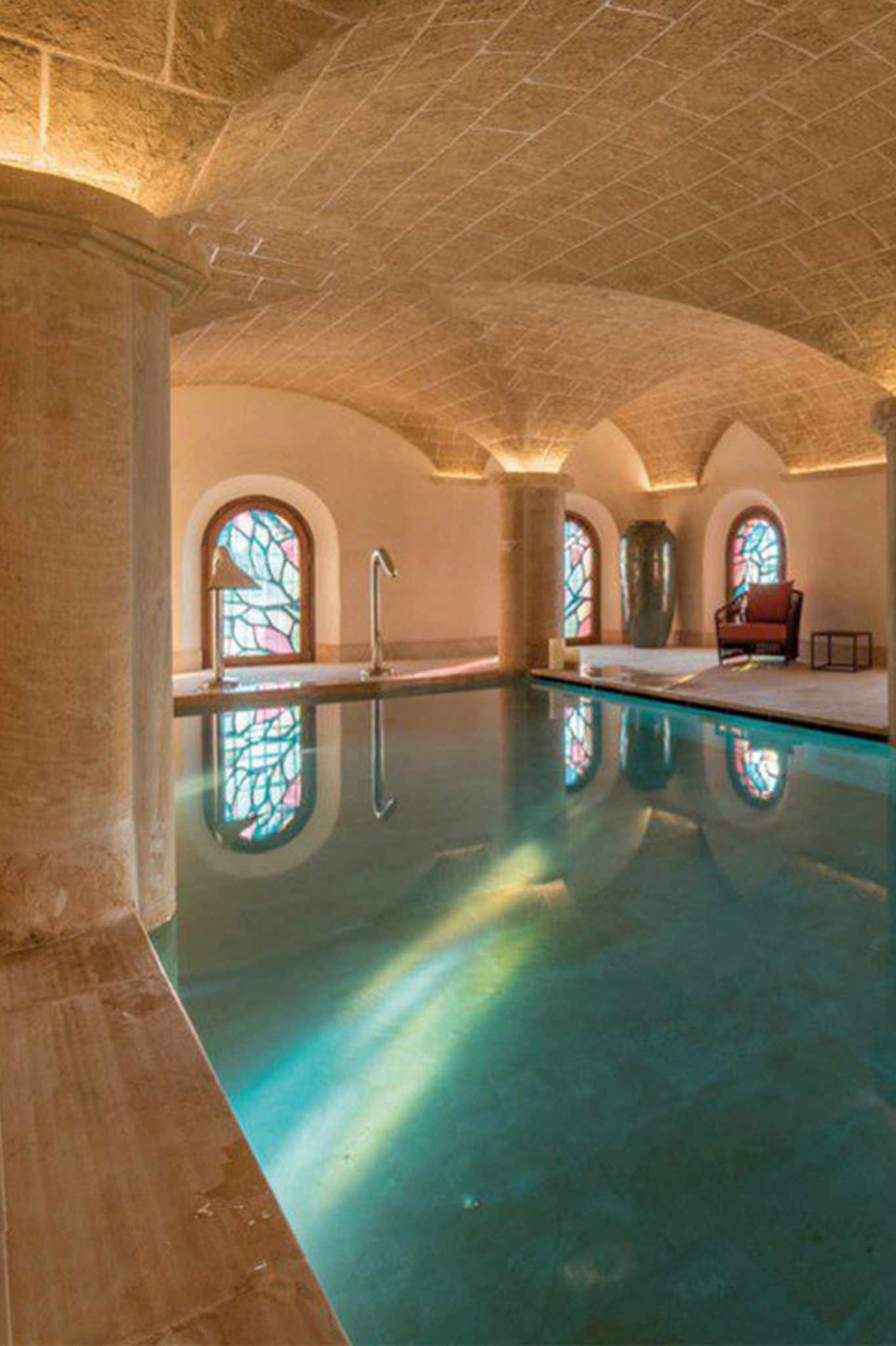 blt9f8d8cd2b72a3366-spanien-mallorca-osten-rural-creu-de-tau-und-spa-der-atc-pmi14289b-3.jpg Schönste Hotels Mallorca: Hallenbad im Rural Creu de Tau Art & Spa