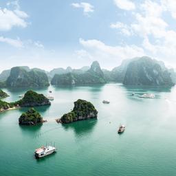Vietnam-Halong-Bucht-Luftaufnahme-g538657102.jpg
