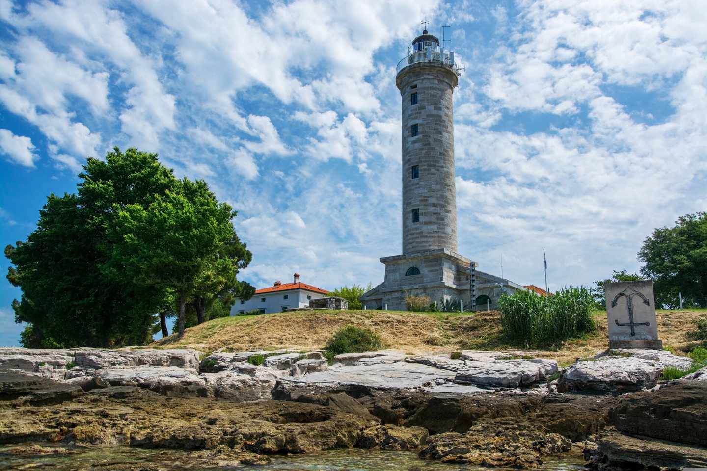 kroatien-istrien-leuchtturm-von-savudrija-klein-g-1071165908.jpg