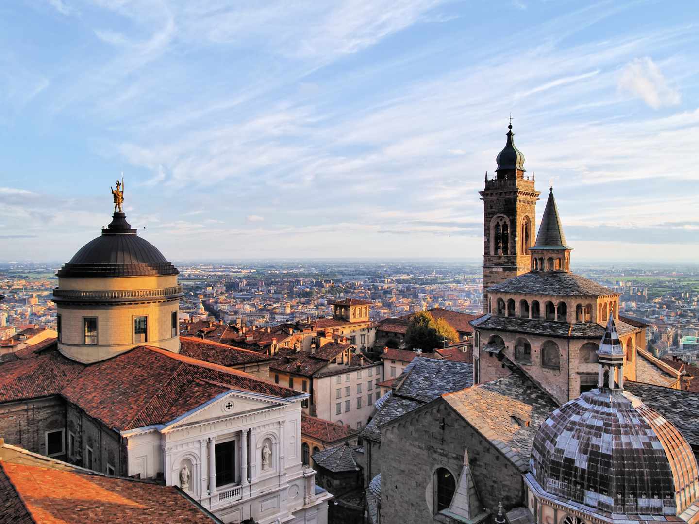 italien-bergamo-paroramablick-g-158875721.jpg