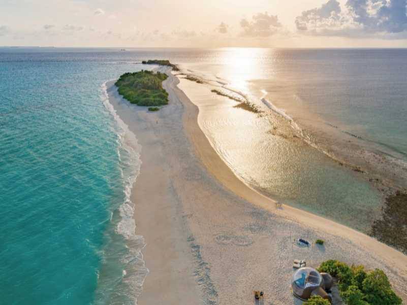 malediven-baa-atoll-sandstrand-insel-bei-sonnenuntergang-des-hotels-finolhu-baa-atoll-maledives-DER_ATC_MLE13132B_S23_2_-_bearbeitet.png