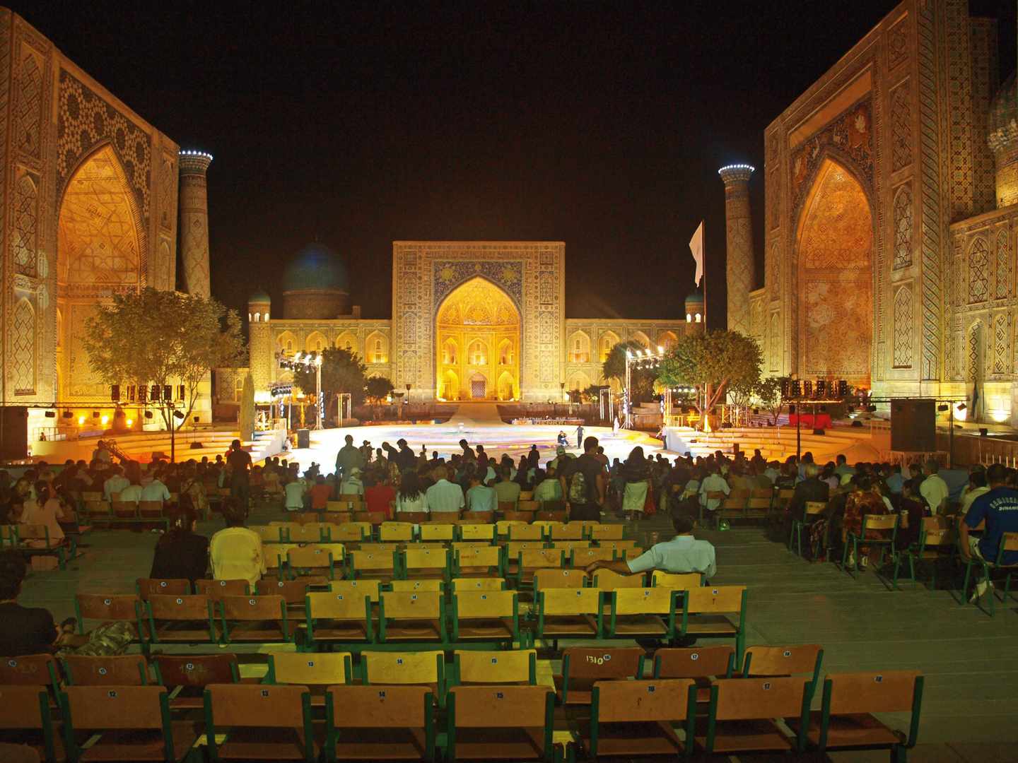 registan-bei-nacht-p-R45681.jpg