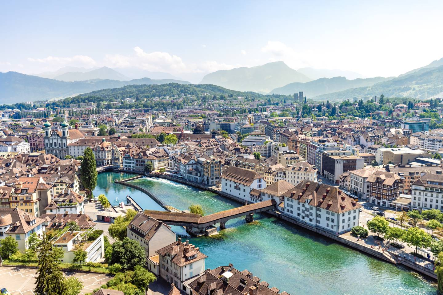 bltdf3dcf535d0b01fe-schweiz-luzern-blick-auf-die-stadt-g-1954427575.jpg schweiz-luzern-blick-auf-die-stadt-g-1954427575
