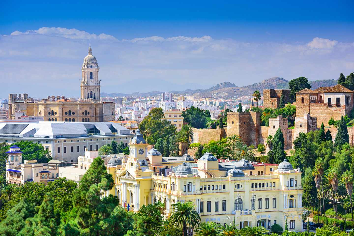 spanien-costa-del-sol-malaga-kathedrale-klein-g-533960991.jpg