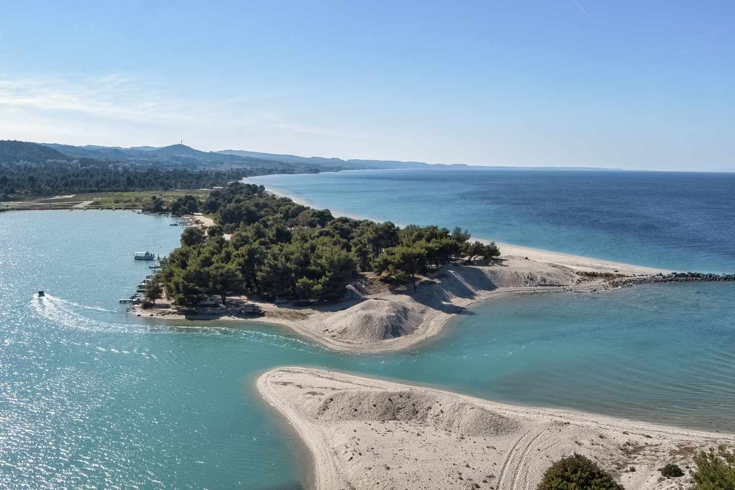 griechenland-chalkidiki-kassandra-luftaufnahme-glarokavos-strand-g-1394658285_bearbeitet.jpg