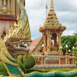 thailand-phuket-wat-chalong-tempel-t-530509975.jpg