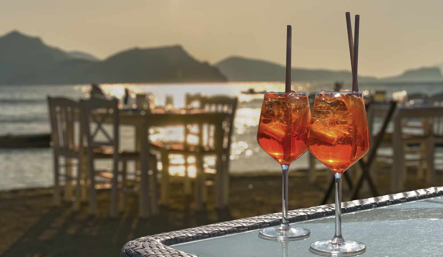 italien-adria-meer-restaurant-aperol-g-1491207946.jpg