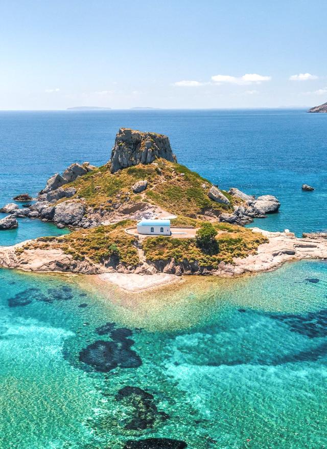 Kos – Tipps für die kleine aber feine Dodekanesinsel griechenland-kos-kastri-agios-nikolaos-kapelle-insel-strand-ikonisch-s-322052555.jpg