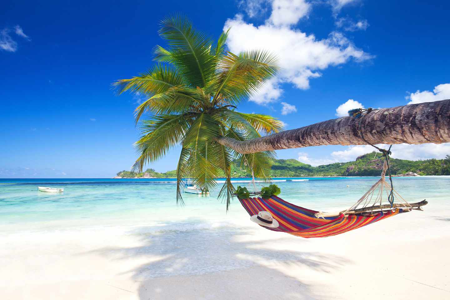 seychellen-meer-haengematte-t-475903022.jpg