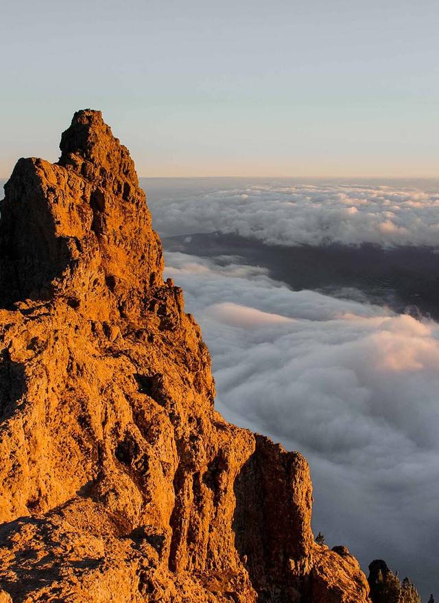 Wanderurlaub Gran Canaria spanien-gran-canaria-monumento-natural-del-roque-nublo-morgen-landschaft-g-1090206846.jpg