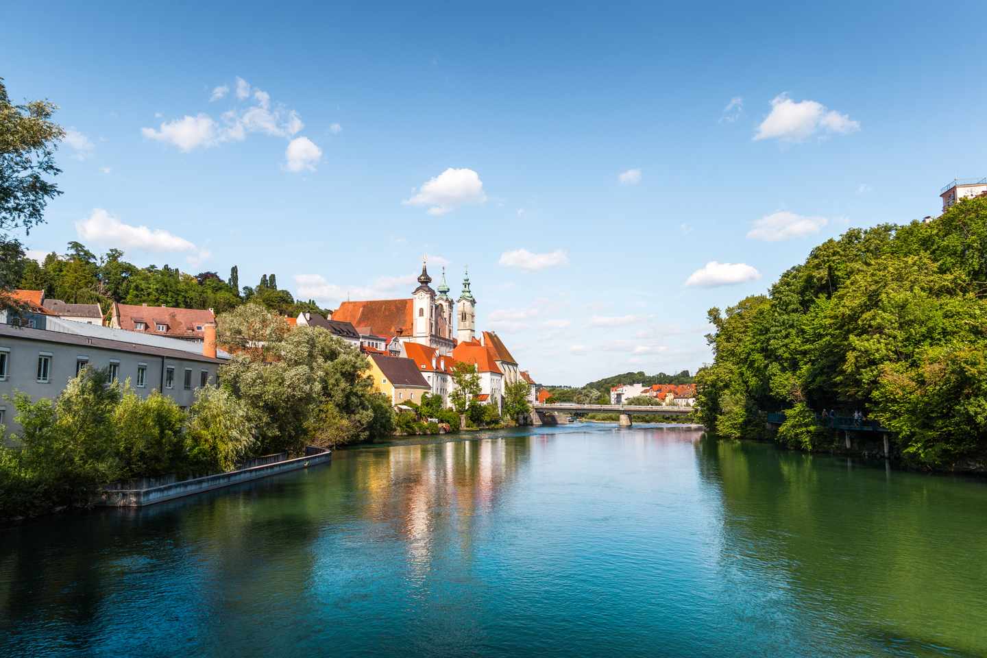 oesterreich-steyr-ems-flussufer-g-1162206866-2.jpg