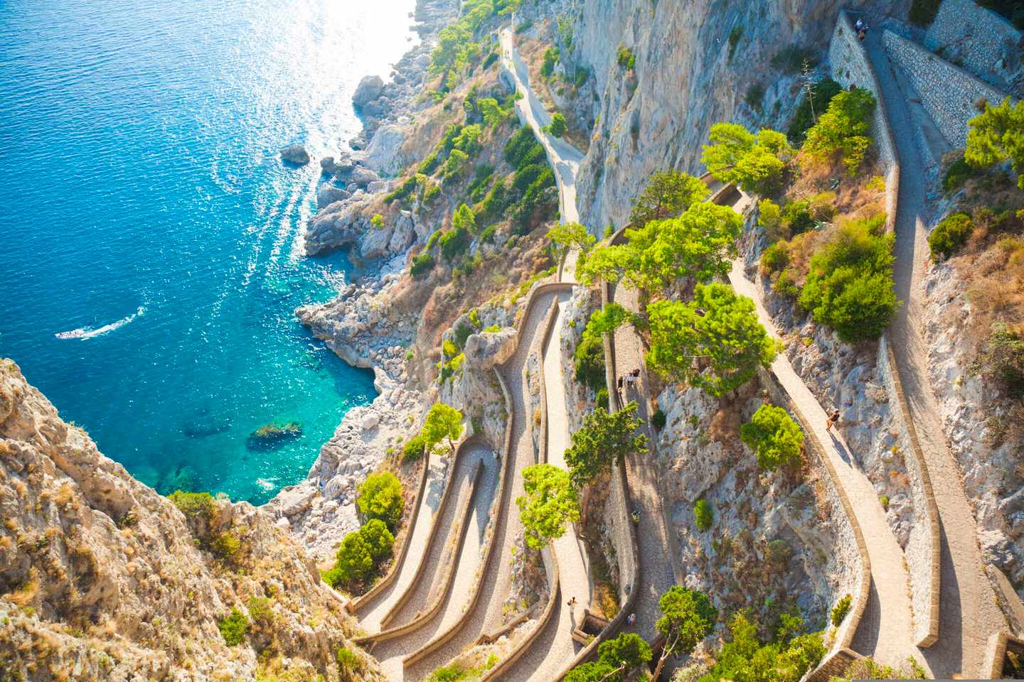italien-hero-roadtrip-kueste-capri-g-483678059.jpg