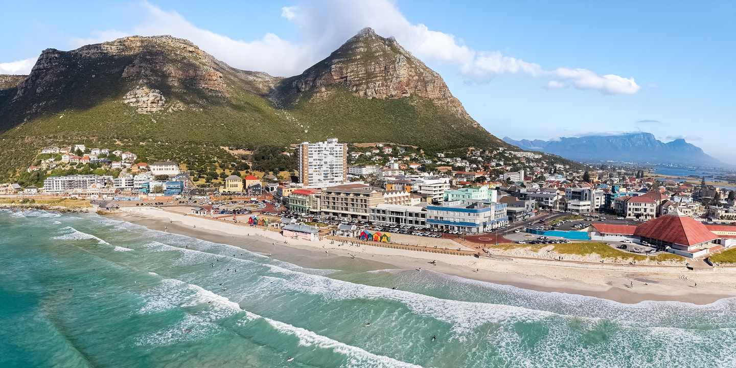 suedafrika-kapstadt-muizenberg-beach-surferstrand-false-bay-g-2189612381.jpg