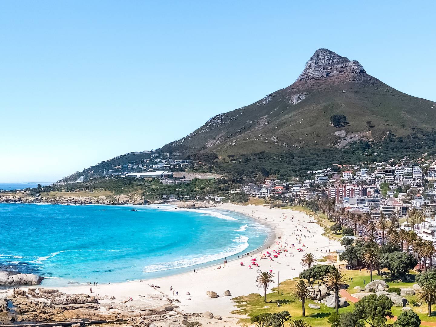 suedafrika-kapstadt-camps-bay-strand-crop-g-2188315953.jpg