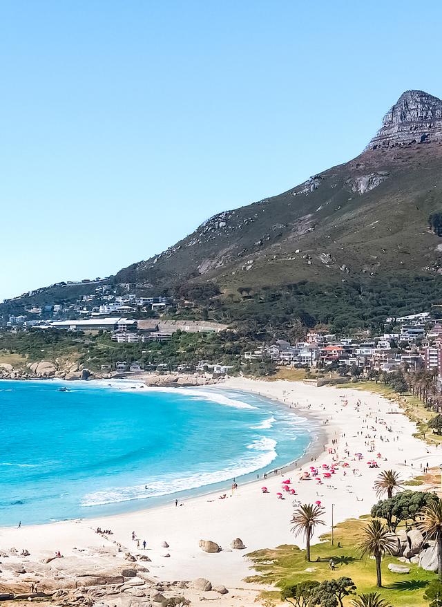 Afrika Urlaub suedafrika-kapstadt-camps-bay-strand-crop-g-2188315953.jpg