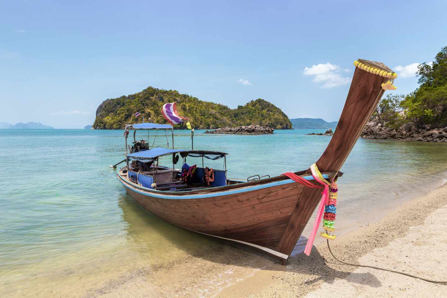 bltf3fb0ce8aea51b70-thailand-phuket-longtail-boot-g-1347138602.jpg Longtailboot auf Phuket