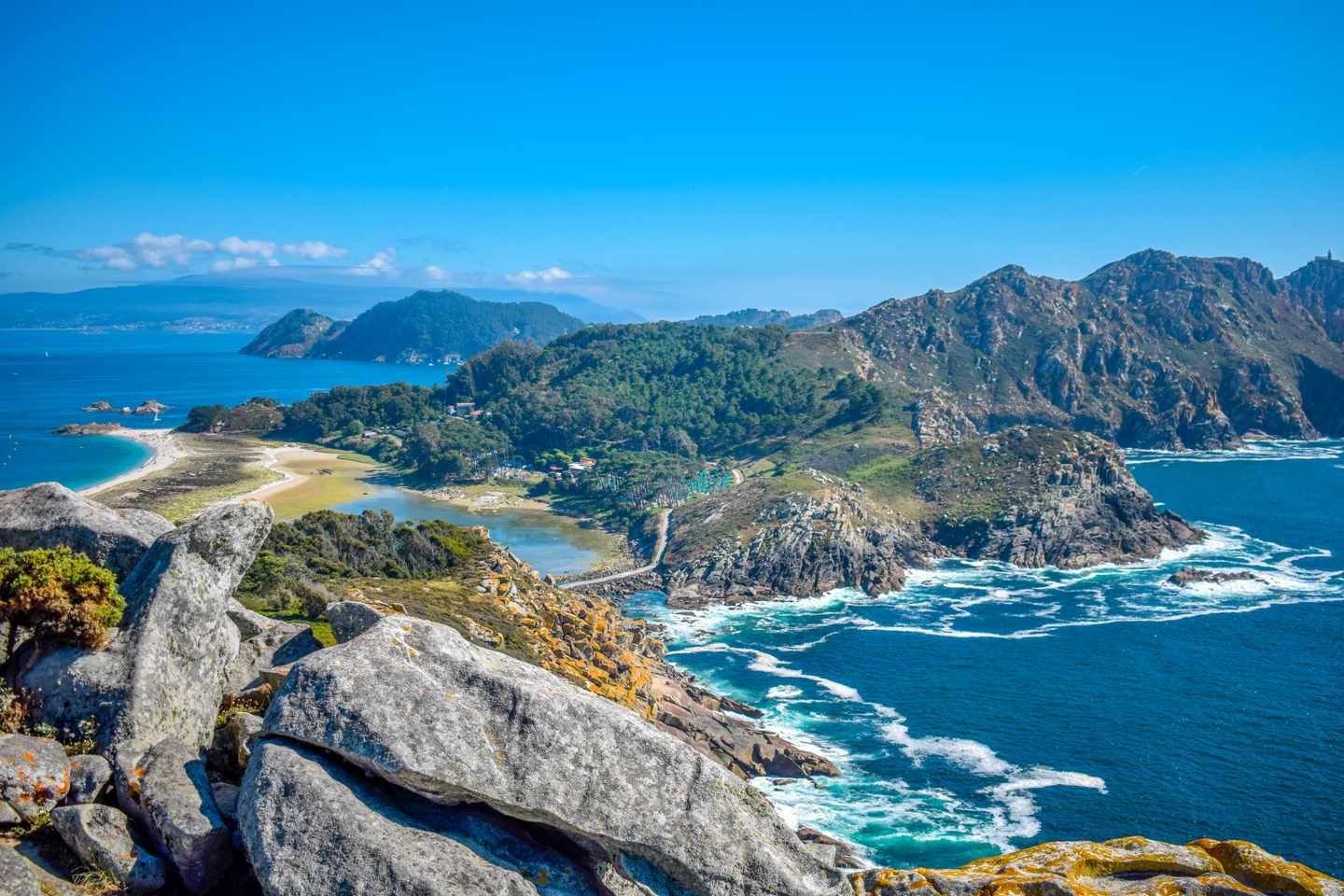 spanien-galicien-cies-islands-vigo-g-1177605914.jpg