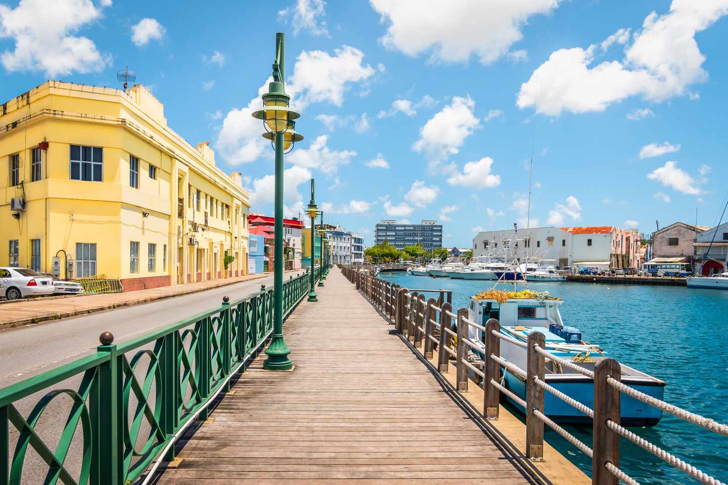 karibik-barbados-bridgtown-hafenpromenade-klein-g-1142828089.jpg
