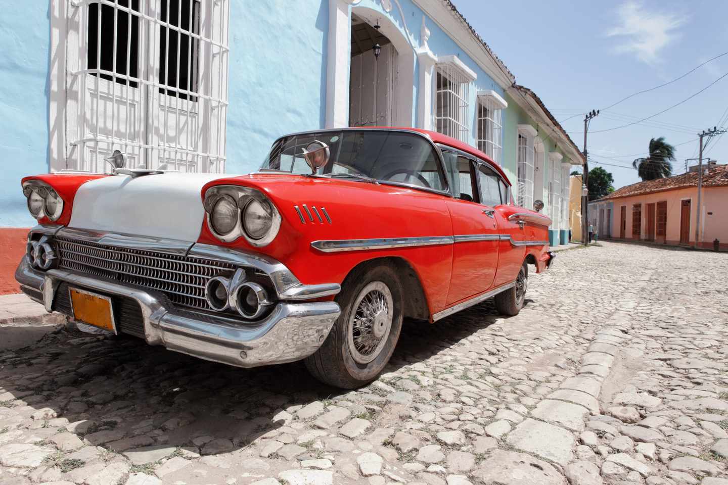 trinidad-chevrolet-in-der-straße-g-183270774.jpg