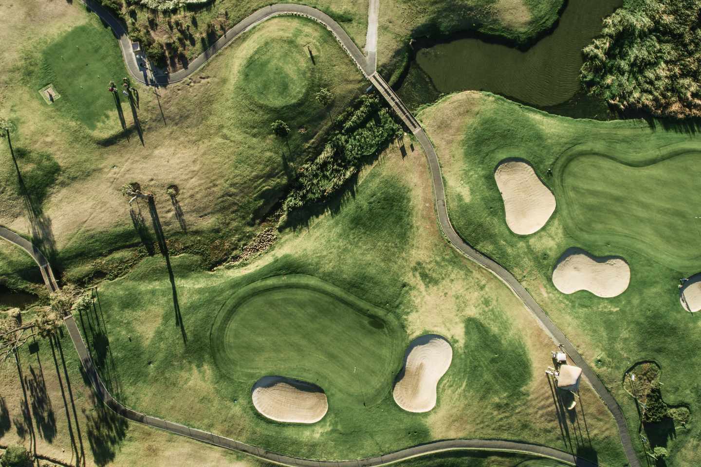 aegypten-golfplatz-hurghada-g-670971228.jpg